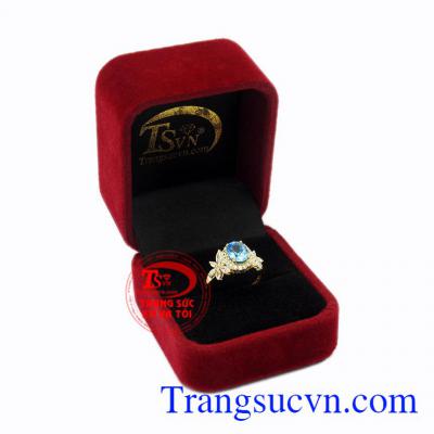 Nhẫn nữ vàng Topaz độc đáo