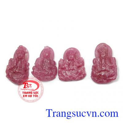 Sản phẩm được chế tác tỉ mỉ, công phu với đường nét chạm khắc tinh xảo tỉ mỉ