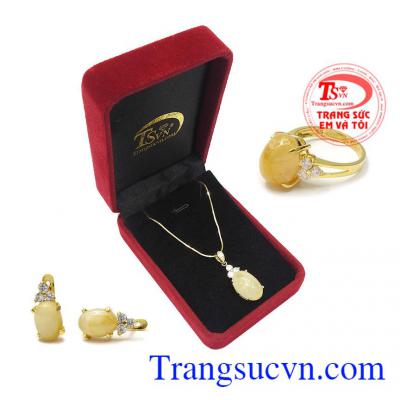 Bộ dây chuyền saphir sang trọng vàng 14k, giao hàng nhanh trên toàn quốc