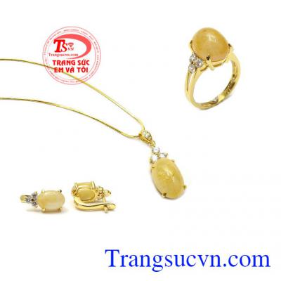 Bộ dây chuyền saphir sang trọng