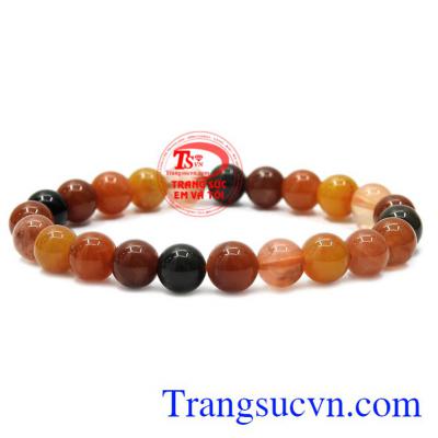 Chuỗi tay thạch anh màu sắc mang lại may mắn cho người đeo và vẫn hợp thời trang.