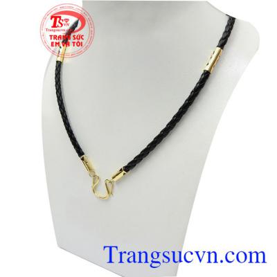 Dây da bọc vàng phong độ là sản phẩm rất được phái mạnh ưa chuộng