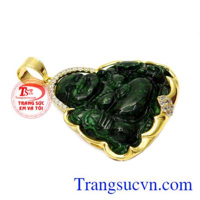 Mặt dây vàng Jadeite Phật Di Lặc mang lại may mắn và tài lộc cho người đeo.