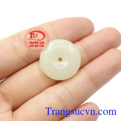 Mặt dây có thể kết hợp với nhiều loại dây chuyền hoặc trang phục khác nhau,Mặt đồng xu Jadeite may mắn