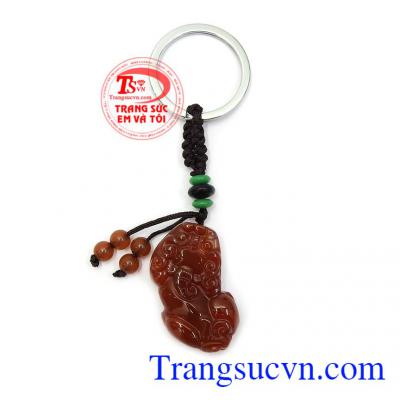 Móc chìa khóa tỳ hưu là sản phẩm đá thiên nhiên được chạm khắc tinh tế, sắc nét