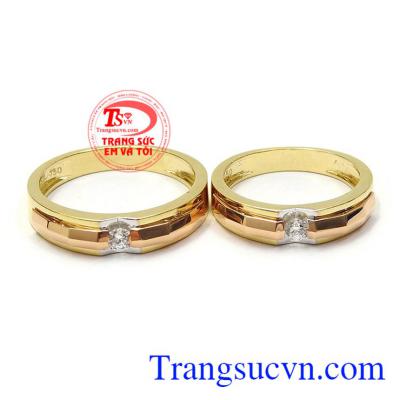 Nhẫn cưới hạnh phúc an yên là tín vật tình yêu thể hiện sự gắn kết yêu thương giữa các cặp đôi