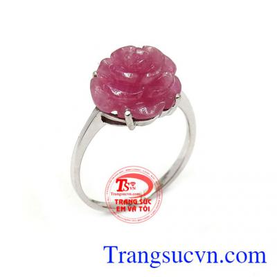 Nhẫn nữ ruby bông hoa