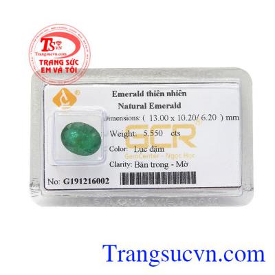 Viên Emerald thiên nhiên may mắn