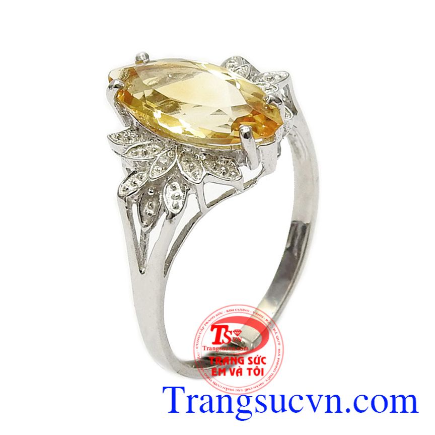 Nhẫn nữ bạc Citrine may mắn được chế tác từ thạch anh vàng thiên nhiên và bạc 92.5 đẹp