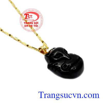 Sản phẩm là món đồ trang sức mà không chị em phụ nữ nào có thể chối từ. Bộ trang sức hồ ly obsidian huyền bí