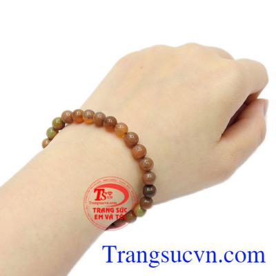 Chuỗi tay Opal thiên nhiên đeo hợp thời trang, tinh tế.