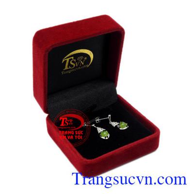 Hoa tai bạc Nephrite