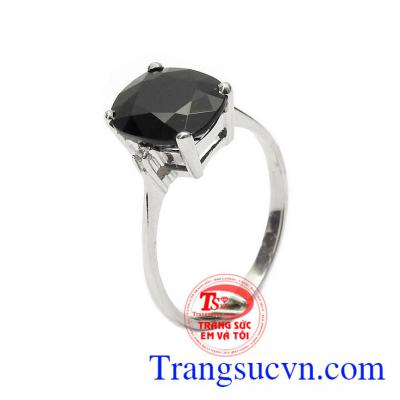 Nhẫn nữ bạc Sapphire độc đáo