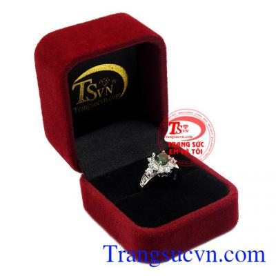 Thích hợp làm quà tặng cho người thân và bạn bè,Nhẫn nữ bạc Sapphire quý phái
