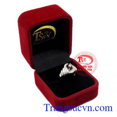 Sản phẩm dễ kết hợp với nhiều loại trang phục và nhiều dịp khác nhau,Nhẫn nữ bạc Sapphire sao đẹp