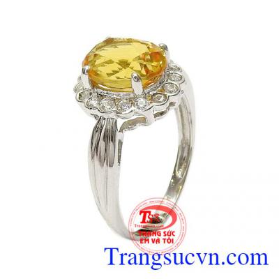 Nhẫn nữ bạc thạch anh vàng nữ tính được thiết kế thanh lịch và sang trọng,Nhẫn nữ bạc thạch anh vàng nữ tính