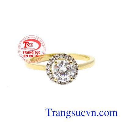 Nhẫn nữ vàng màu tinh tế được chế tác từ vàng 18k và đá cz lấp lánh.