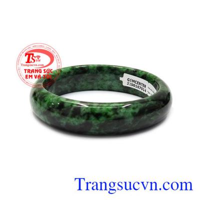 Ngọc cẩm thạch hay còn gọi là ngọc Jadeite là một loại ngọc quý thường được các vua quan thời xưa sử dụng. Vòng cẩm thạch bản hẹ cao cấp