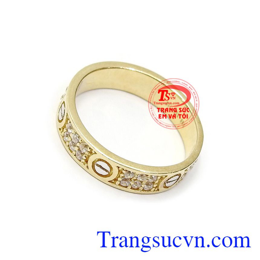 Nhẫn nữ vàng là món quà tặng tuyệt vời cho người bạn yêu thương những dịp ý nghĩa