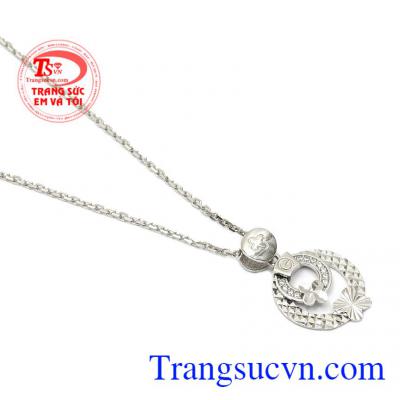 Bộ sản phẩm mang đến cho người dùng sự tự tin, quyến rũ và thích hợp với nhiều độ tuổi khác nhau,Bộ dây nữ vàng trắng nổi bật