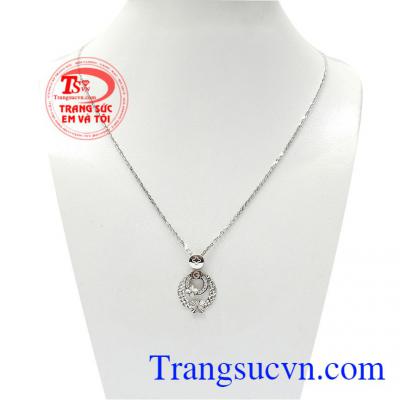 Bộ dây nữ vàng trắng nổi bật được chế tác từ vàng 10k với các đường nét thời trang, tỉ mỉ,Bộ dây nữ vàng trắng nổi bật