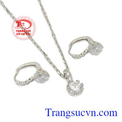 Bộ trang sức vàng trắng thanh tao