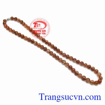 Chuỗi thạch anh tóc mang lại nhiều nguồn năng lượng tích cực, tăng cường trí óc, nâng cao sự tập trung.