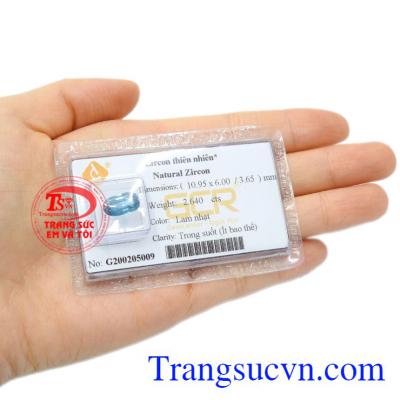 Sản phẩm là lá bùa may mắn cho những người mang mệnh Thủy và Mộc. Đá ép vỉ Zircon thiên nhiên