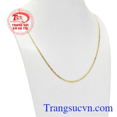 Dây chuyền vàng tây theo yêu cầu kiểu dáng thiết kế tỉ mỉ sang trọng.