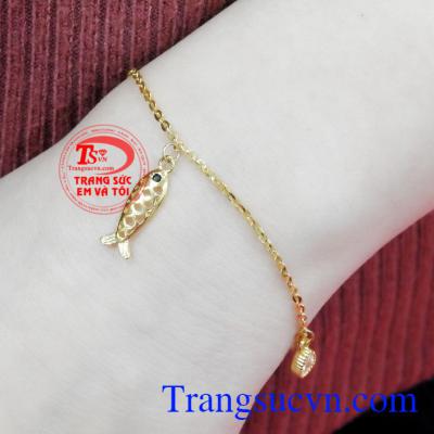 Sản phẩm là món quà tặng vô cùng ý nghĩa cho người thân và bạn bè,Lắc tay nữ vàng hình cá may mắn
