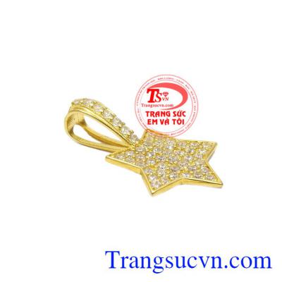 Mặt dây ngôi sao niềm tin là một sản phẩm mang nét năng động, trẻ trung và hợp thời trang. 