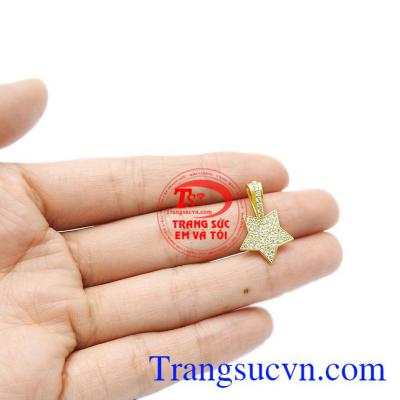 Mỗi người đều cần có niềm tin để thực hiện điều mình mơ ước, chính vì vậy mặt dây ngôi sao niềm tin chính là món quà giúp bạn thêm động lực. Mặt dây ngôi sao niềm tin