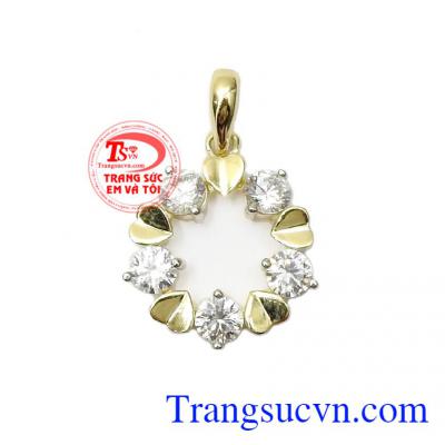 Mặt dây nữ vàng kết nối trái tim được chế tác công phu từ vàng 10k bền đẹp, chất lượng cao,Mặt dây nữ vàng kết nối trái tim