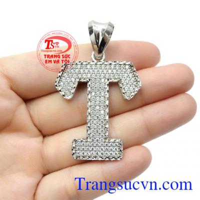 Sản phẩm là món quà ý nghĩa dành cho các chàng trai có tên bắt đầu bằng chữ T,Mặt dây vàng trắng nam chữ T