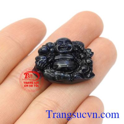Sản phẩm có thể dùng làm mặt dây bọc vàng mang lại vẻ quyền quý, sang trọng. Mặt phật Di Lặc Sapphire lộc phát