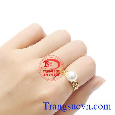 Nhẫn nữ kim tiền ngọc trai giao hàng toàn quốc. Nhẫn nữ kim tiền ngọc trai kiêu sa. 