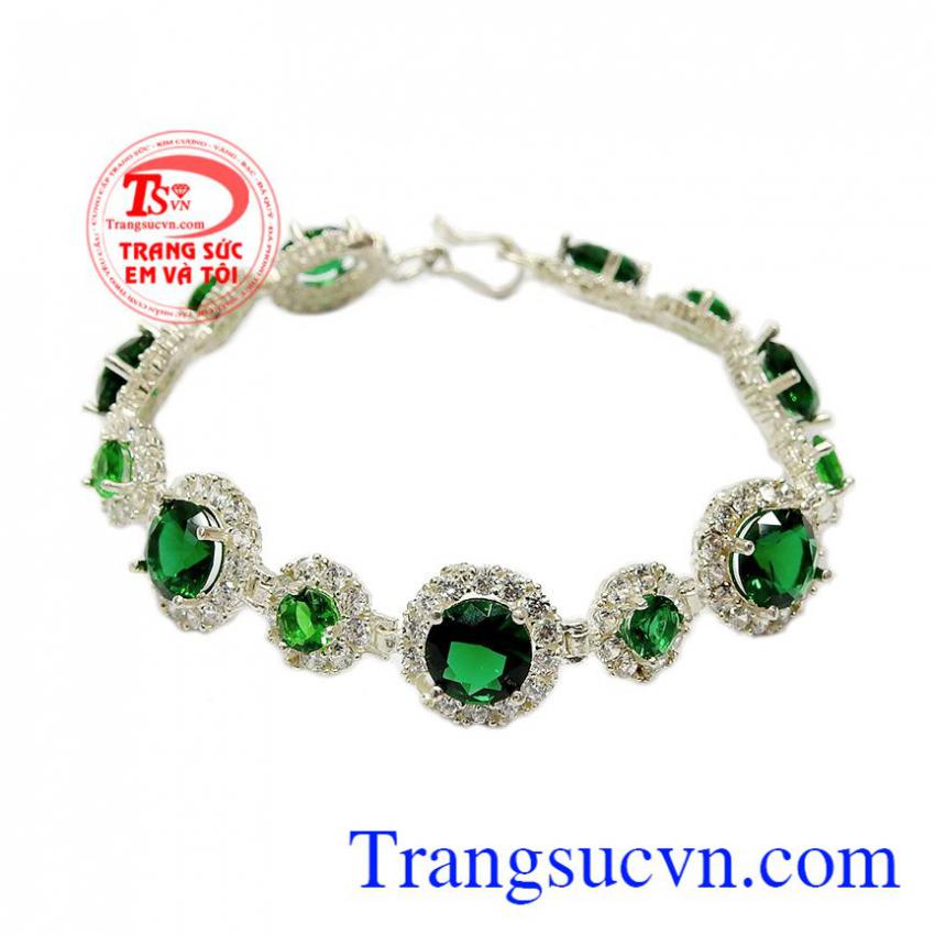 Lắc tay bạc quý phái
