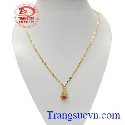 Bộ dây chuyền ruby hạnh phúc