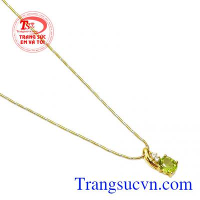 Bộ dây được thiết kế độc đáo, dễ kết hợp với nhiều loại trang phục khác nhau,Bộ dây Peridot nhỏ nhắn
