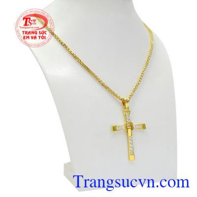 Bộ sản phẩm mang phải vẻ cá tính, sang trọng, hợp thời trang cho phái mạnh. Bộ mặt dây thánh giá thịnh bình an