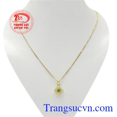 Bộ trang sức peridot quyến rũ