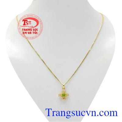 Bộ trang sức peridot yên bình