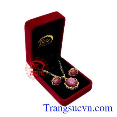 Bộ trang sức Ruby sao tinh tế