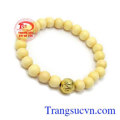 Chuỗi dâu tắm có tác dụng giúp bé tránh giật mình, tránh khóc đêm, tránh đổ mồ hôi trộm, giúp bé ngủ ngon