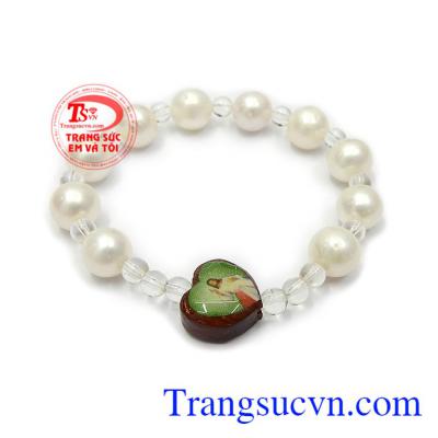 Lần chuỗi mân côi mỗi ngày để tỏ lòng kính yêu và cầu xin với Đức Mẹ, mang lại bình an, may mắn và hạnh phúc cho mỗi người