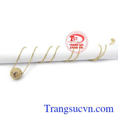 Dây chuyền vàng tây 10k phù hợp nhiều phong cách thời trang và trang phục phái đẹp.
