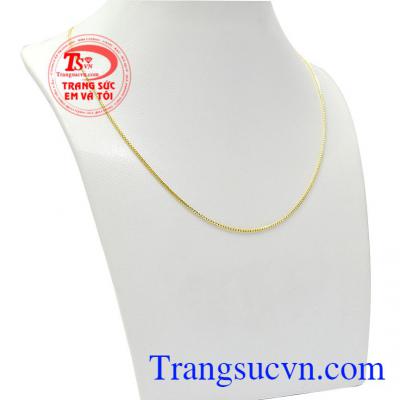 Sản phẩm dây chuyền vàng đeo hợp thời trang, chất lượng dây chuyền vàng đảm bảo chât lượng và uy tín,Dây chuyền nữ vàng nhẹ nhàng