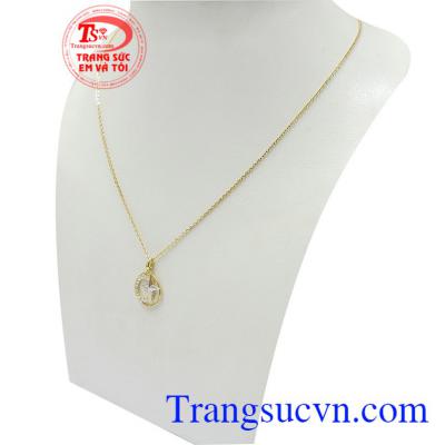 Dây chuyền nữ vàng thời trang phù hợp nhiều lứa tuổi và trang phục khác nhau cho bạn dễ dàng kết hợp