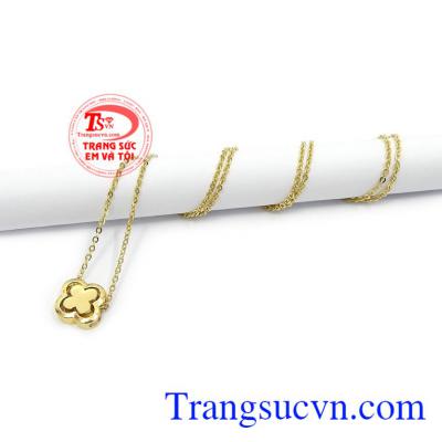 Dây chuyền vàng tây thu hút đeo thời trang, sang trọng và quý phái