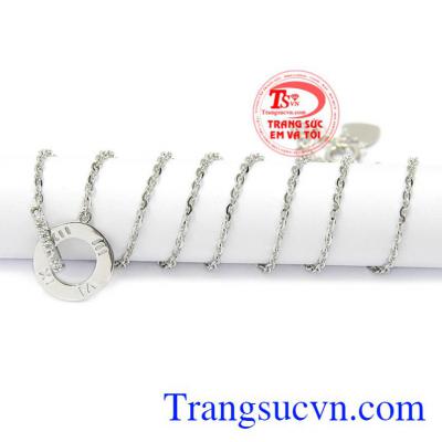 Sản phẩm được bảo hành uy tín, trang sức Em và Tôi đảm bảo chất lượng. Dây liền mặt vàng trắng xinh xắn